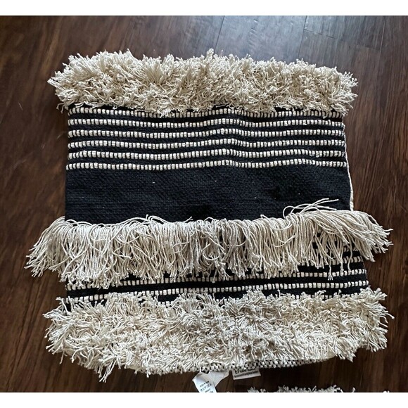 Pair 20"x20" Boho Pillow Covers Black Ivory Fringe Zipper Farmhouse Texture New - Picture 1 of 8